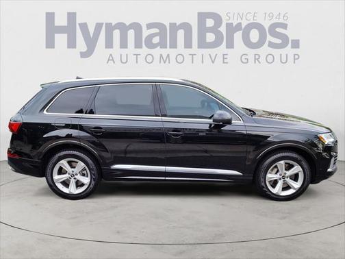 2023 Audi Q7 45 Premium Plus