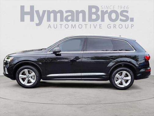 2023 Audi Q7 45 Premium Plus