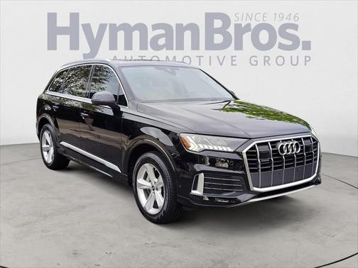 2023 Audi Q7 45 Premium Plus