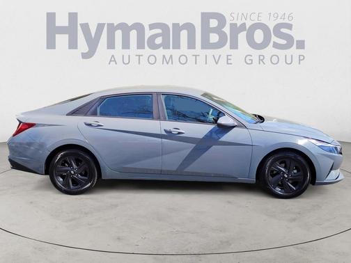 2022 Hyundai ELANTRA HEV Blue