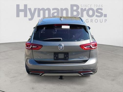2018 Buick Regal TourX Essence