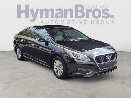 2016 Hyundai SONATA Hybrid SE