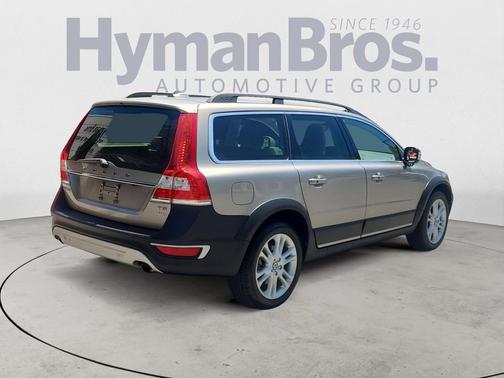 Seashell Metallic 2016 Volvo XC70 T5 Platinum