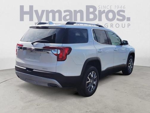 White Frost Tricoat 2023 GMC Acadia AWD SLT