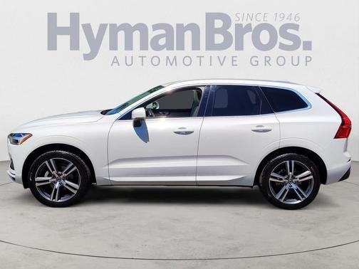 Ice White 2020 Volvo XC60 T5 Momentum