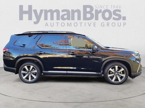 2023 Honda Pilot Touring 8-Passenger