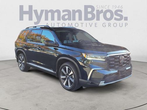 2023 Honda Pilot Touring 8-Passenger