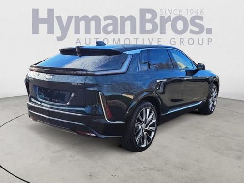 2024 Cadillac LYRIQ V