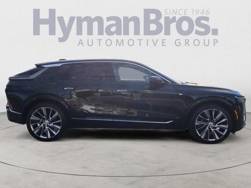 2024 Cadillac LYRIQ V