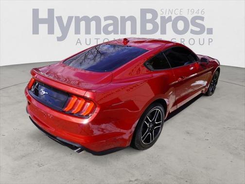 2022 Ford Mustang EcoBoost