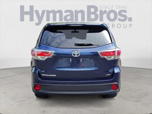 2016 Toyota Highlander LE