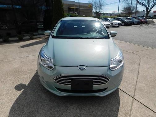 Photo 2 of 32 of 2013 Ford Focus Electric Base