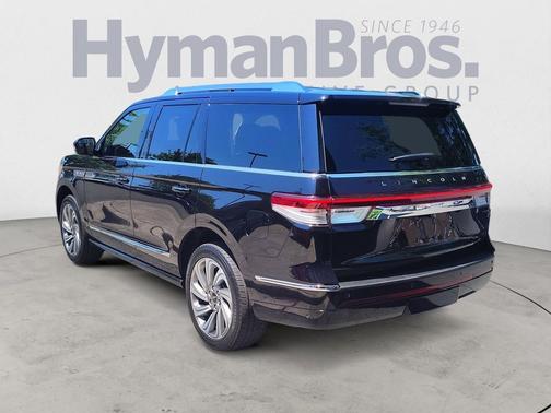 Infinite Black Metallic Clearcoat 2023 Lincoln Navigator Reserve