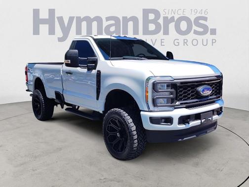 Oxford White 2023 Ford F-250 XL