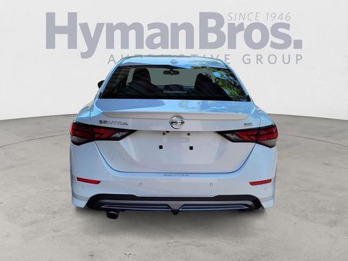 Aspen White Tricoat 2021 Nissan Sentra SR