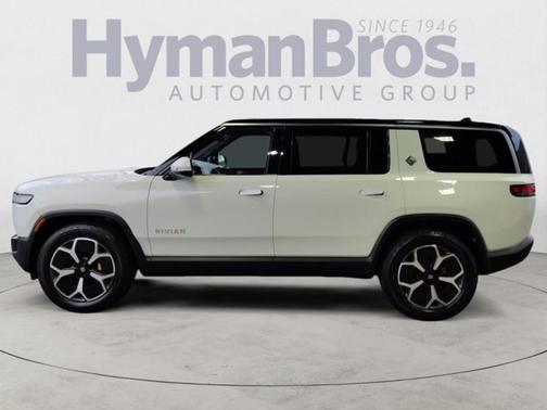 2023 Rivian R1S Adventure