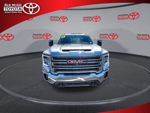 Quicksilver Metallic 2023 GMC Sierra 2500 SLT