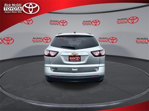 2017 Chevrolet Traverse 2LT