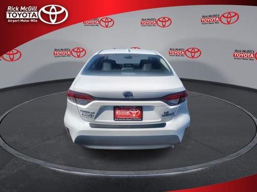 Ice 2024 Toyota Corolla Hybrid LE