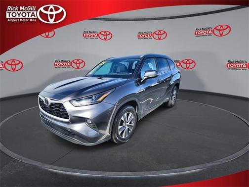 2025 Toyota Highlander XLE