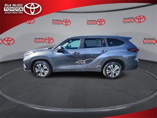 2025 Toyota Highlander XLE