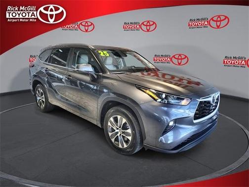 2025 Toyota Highlander XLE