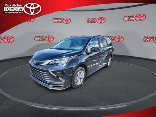 Midnight Black Metallic 2026 Toyota Sienna LE