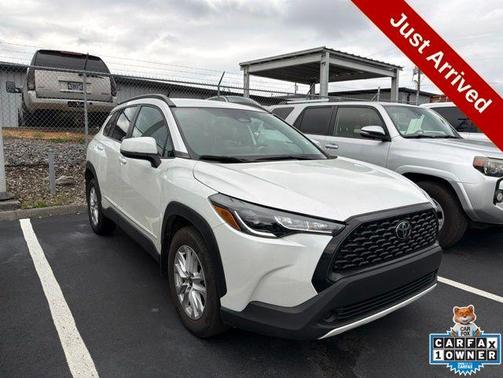 Wind Chill Pearl 2024 Toyota Corolla Cross LE