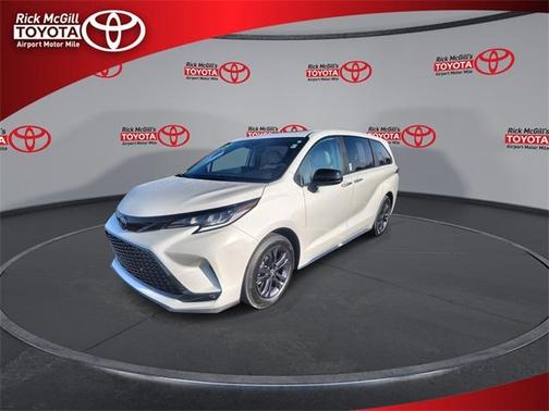 2025 Toyota Sienna XSE 7 Passenger