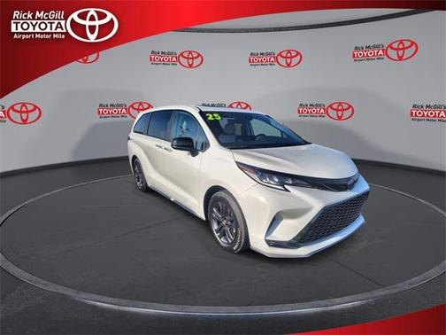 2025 Toyota Sienna XSE 7 Passenger