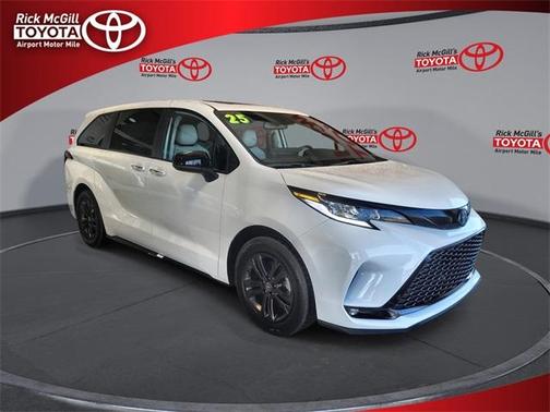2025 Toyota Sienna XSE 7 Passenger