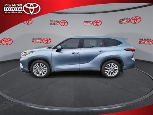 2022 Toyota Highlander Platinum