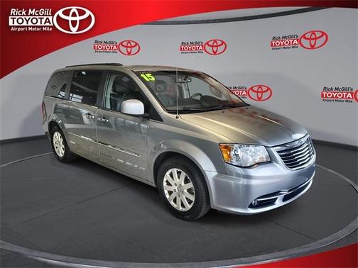 2015 Chrysler Town & Country Touring