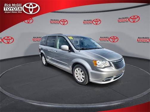 2015 Chrysler Town & Country Touring