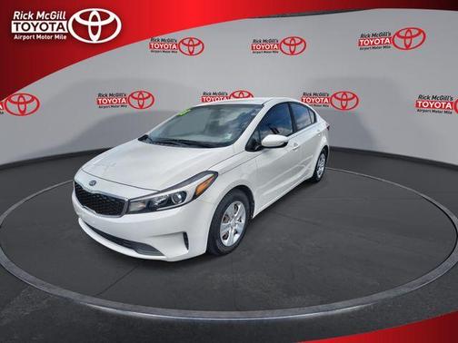 Clear White 2018 Kia Forte LX