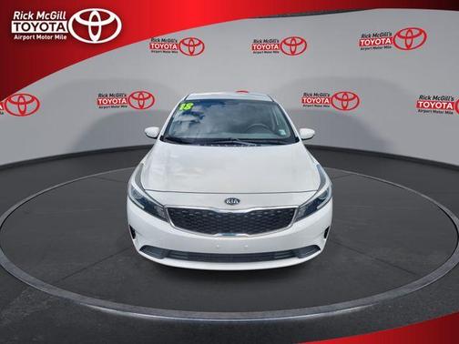 Clear White 2018 Kia Forte LX
