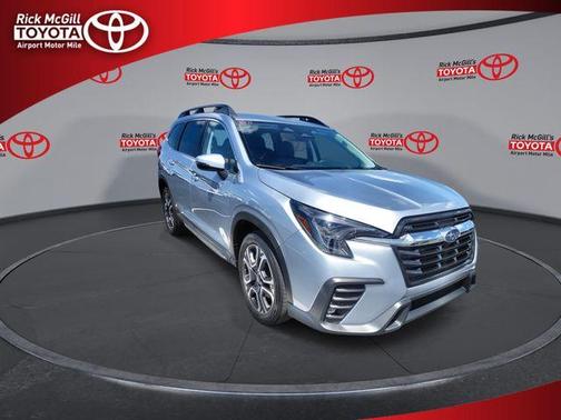Ice Silver Metallic 2023 Subaru Ascent Limited 8-Passenger