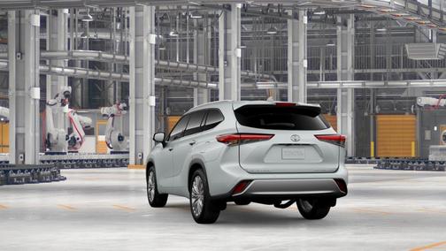 Wind Chill Pearl 2026 Toyota Highlander Platinum
