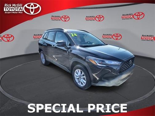 2024 Toyota Corolla Cross LE