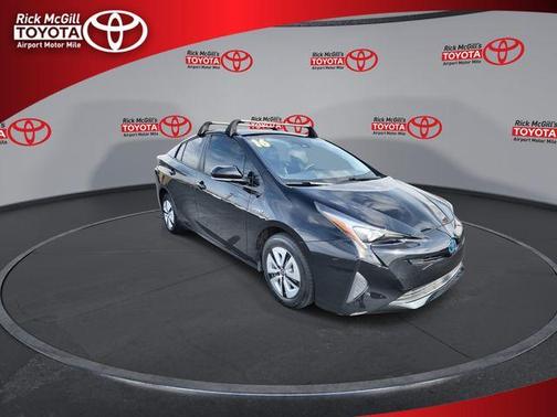 2016 Toyota Prius Three