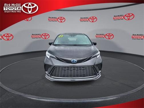2025 Toyota Sienna XSE 7 Passenger