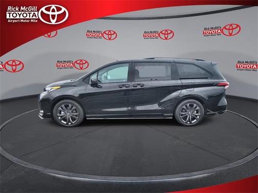 2025 Toyota Sienna XSE 7 Passenger