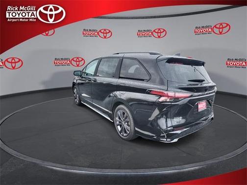2025 Toyota Sienna XSE 7 Passenger