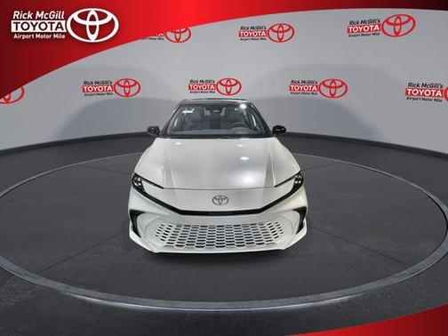 Wind Chill Pearl 2026 Toyota Camry XSE
