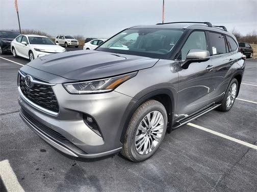 2026 Toyota Highlander Hybrid Platinum