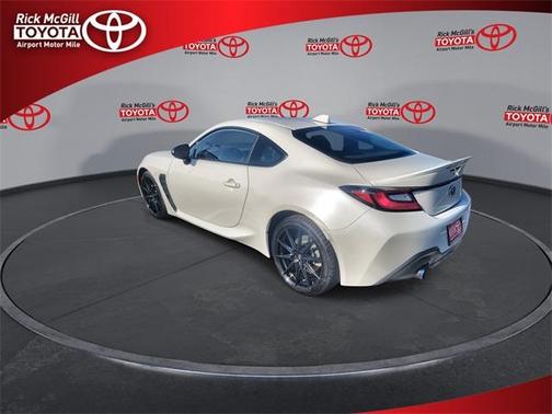 2024 Toyota GR86 Premium