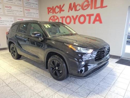 2025 Toyota Highlander Hybrid XLE