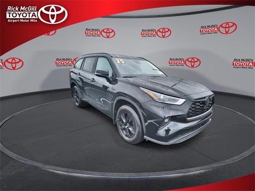 2025 Toyota Highlander Hybrid XLE