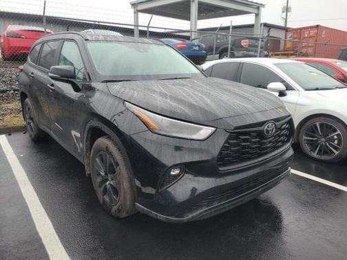 2025 Toyota Highlander Hybrid XLE