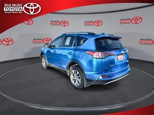 2017 Toyota RAV4 Hybrid XLE